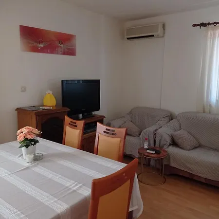 Apartments Anita Necujam Exterior photo